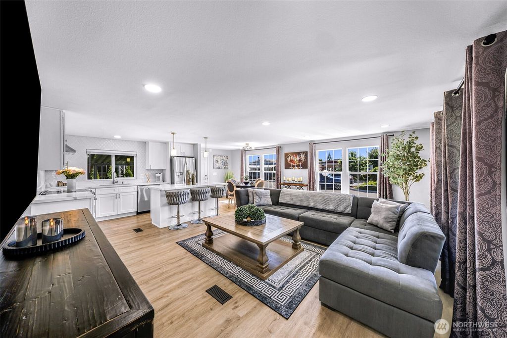 Photo of 5900 64th Street NE #6, Marysville, WA 98270 (MLS # 2544343)