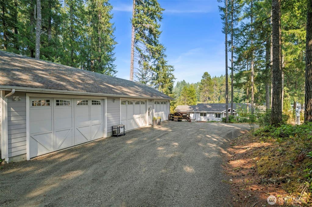 Photo of 15701 Wright Bliss Rd RD NW, Gig Harbor, WA 98329 (MLS # 2566361)