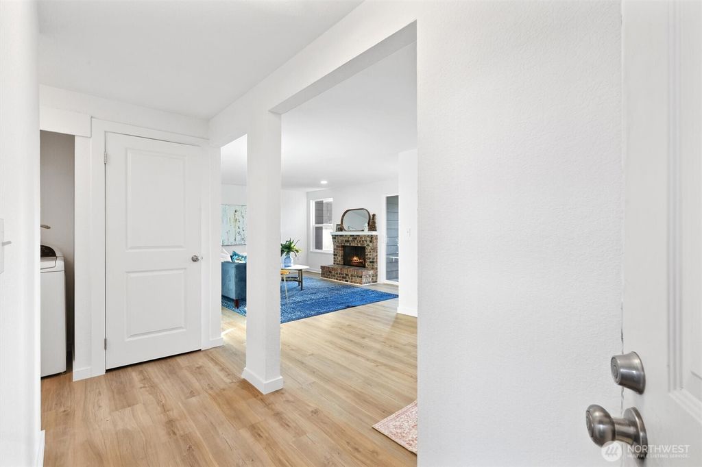 Photo of 820 E Cady Road #G205, Everett, WA 98203 (MLS # 2458531)