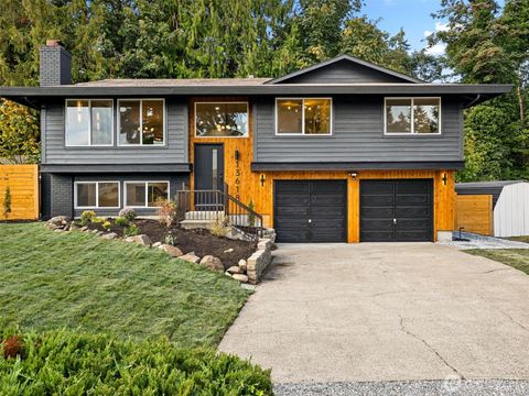 Photo of 13618 SE 141st Street, Renton, WA 98059 (MLS # 2497229)