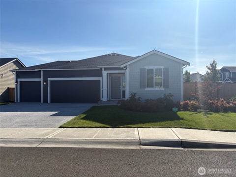 Photo of 13714 197th Street E, Graham, WA 98338 (MLS # 2590132)