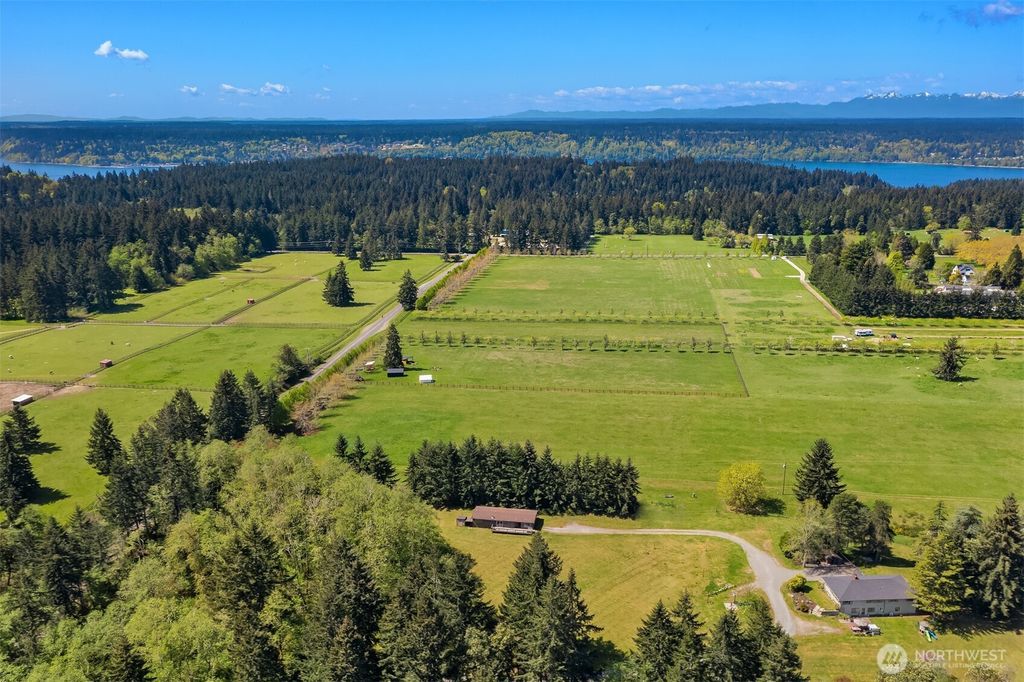 Photo of 12504 SW 232nd St St, Vashon, WA 98070 (MLS # 2506365)