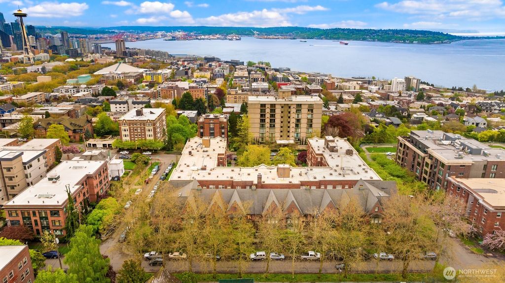 Photo of 111 W Comstock Street #111, Seattle, WA 98119 (MLS # 2507501)