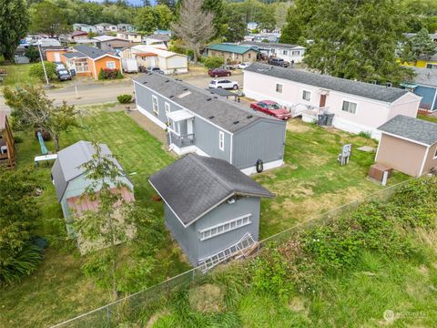 A home in Hoquiam