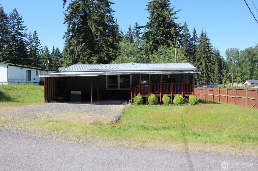 Photo of 11715 64th St PL NE, Lake Stevens, WA 98258 (MLS # 2524863)