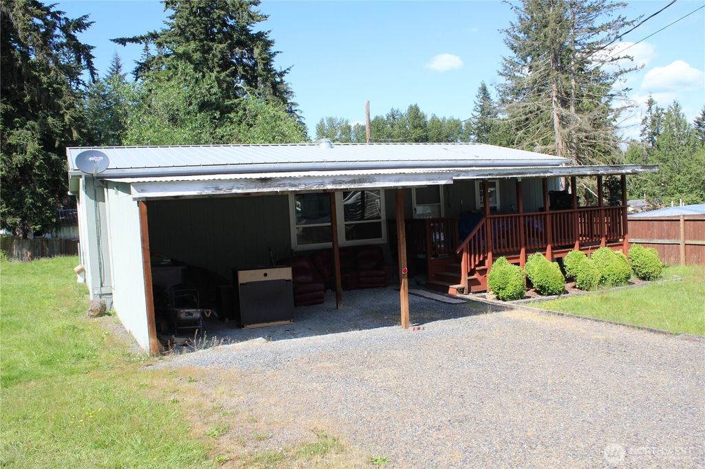 Photo of 11715 64th St PL NE, Lake Stevens, WA 98258 (MLS # 2524863)