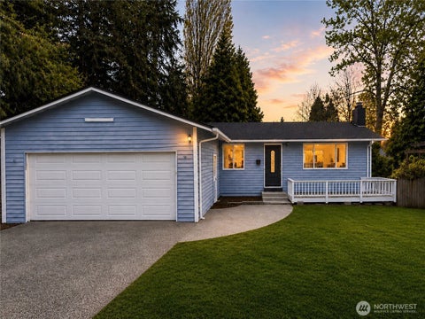 Photo of 9439 11th Avenue SW, Seattle, WA 98106 (MLS # 2542437)