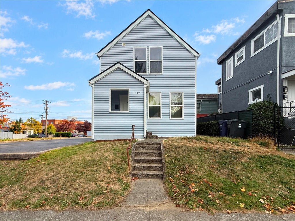 Photo of 1017 S I Street, Tacoma, WA 98405 (MLS # 2594657)