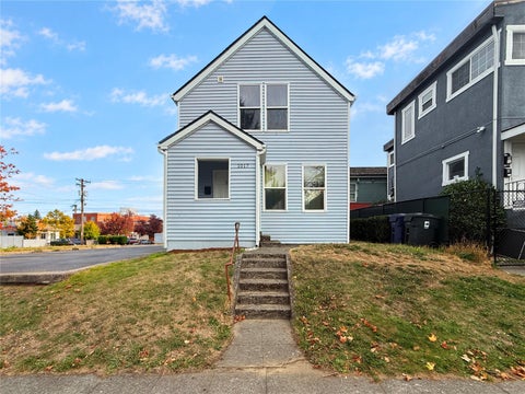 Photo of 1017 S I Street, Tacoma, WA 98405 (MLS # 2594657)