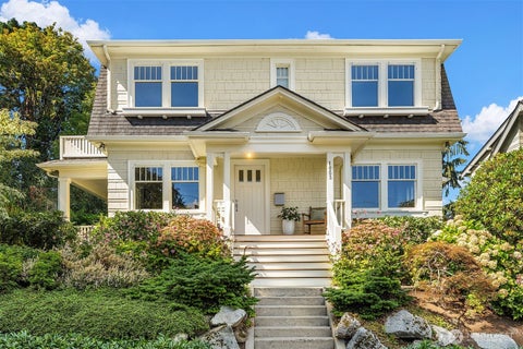 Photo of 1803 36th Avenue, Seattle, WA 98122 (MLS # 2570260)