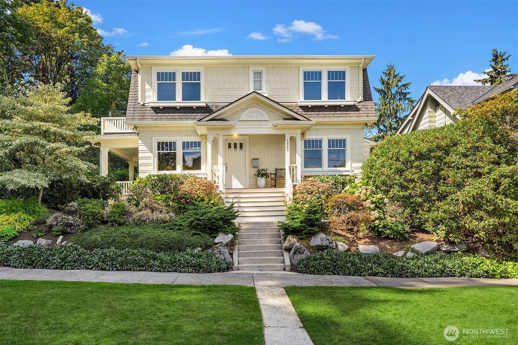 Photo of 1803 36th Avenue, Seattle, WA 98122 (MLS # 2570260)
