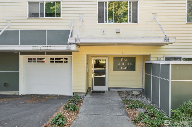 1743 NW 57th Street 406