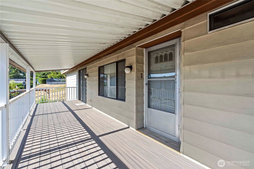 Photo of 11436 SE 208th Street #88, Kent, WA 98031 (MLS # 2403413)
