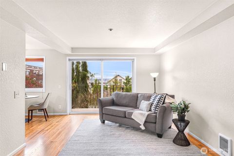 2619 Rucker Avenue Unit 4, Everett, WA 98201 - MLS#: 2372587
