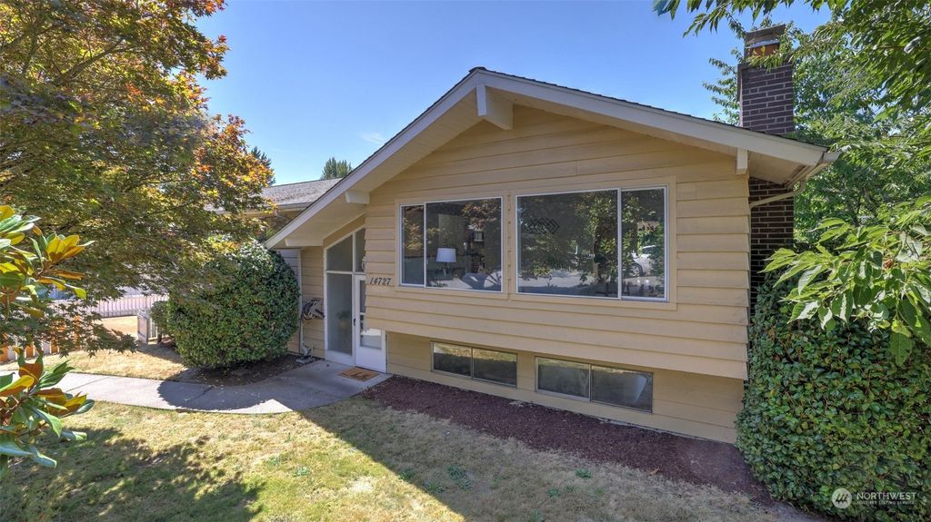 Photo of 14727 59th Avenue S, Tukwila, WA 98168 (MLS # 2140679)