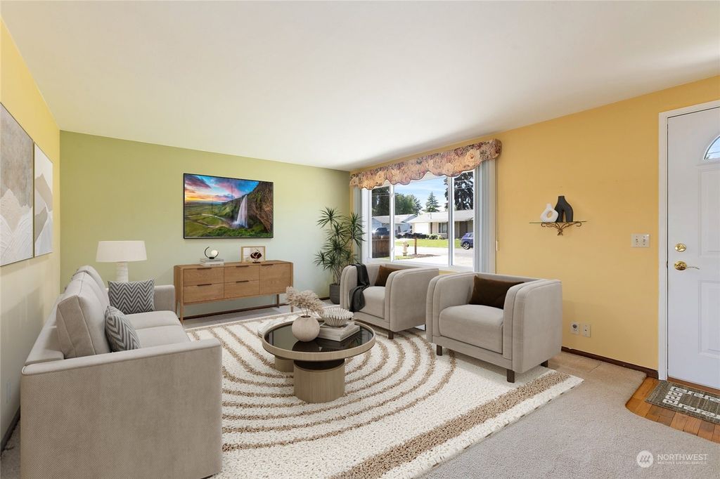 Photo of 16820 124th Avenue SE, Renton, WA 98058 (MLS # 2239003)