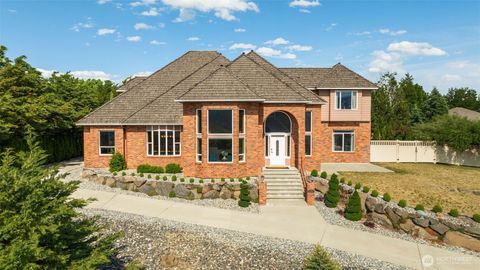 Photo of 2330 Fancher Heights Boulevard, East Wenatchee, WA 98802 (MLS # 2518619)