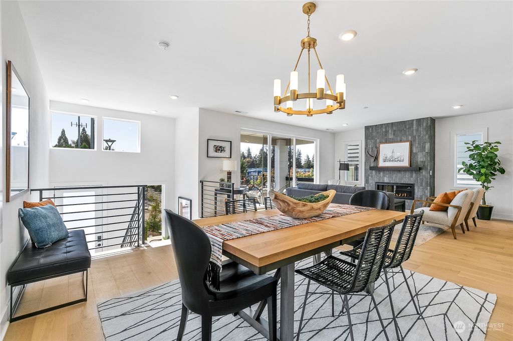 Photo of 7815 NE 123rd Court, Kirkland, WA 98034 (MLS # 2015699)