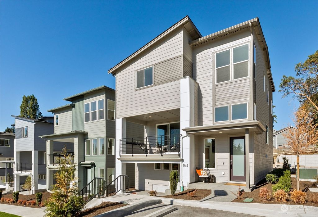 Photo of 7815 NE 123rd Court, Kirkland, WA 98034 (MLS # 2015699)