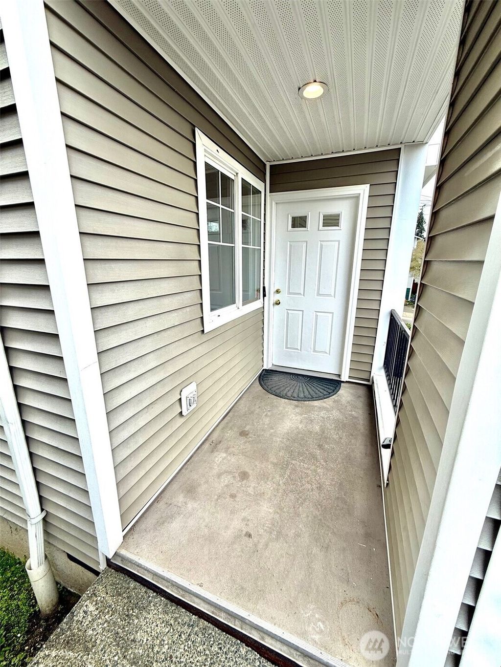 Photo of 11542 62nd Avenue S, Seattle, WA 98178 (MLS # 2507127)