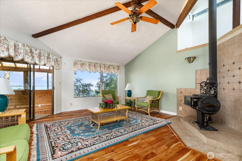 274 Marine Drive