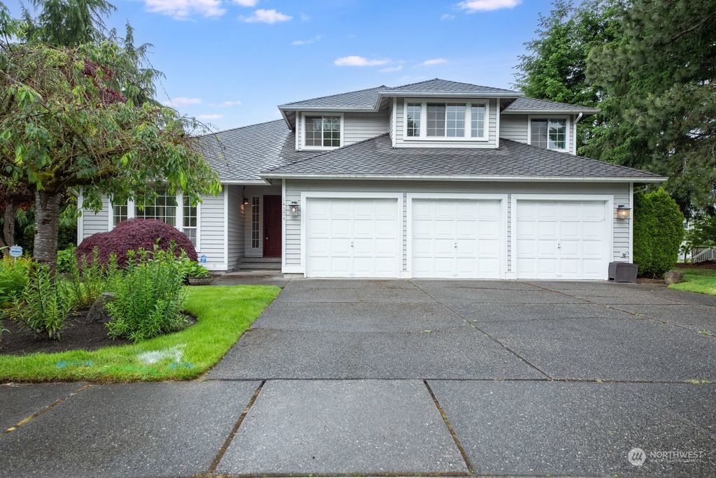 Photo of 14304 31st Avenue NE, Marysville, WA 98271 (MLS # 2241385)