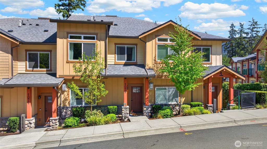 Photo of 1078 Cabin Creek Lane SW, Issaquah, WA 98027 (MLS # 2566528)
