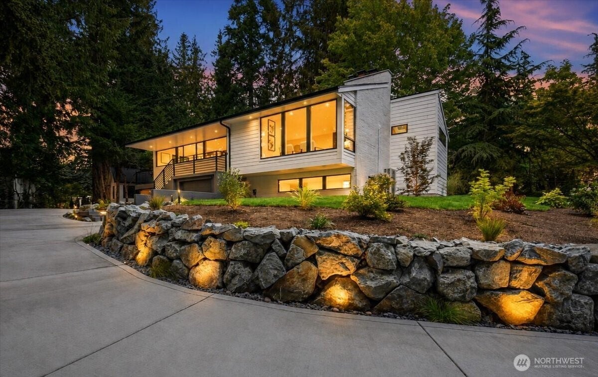 836 NW Richmond Beach Road