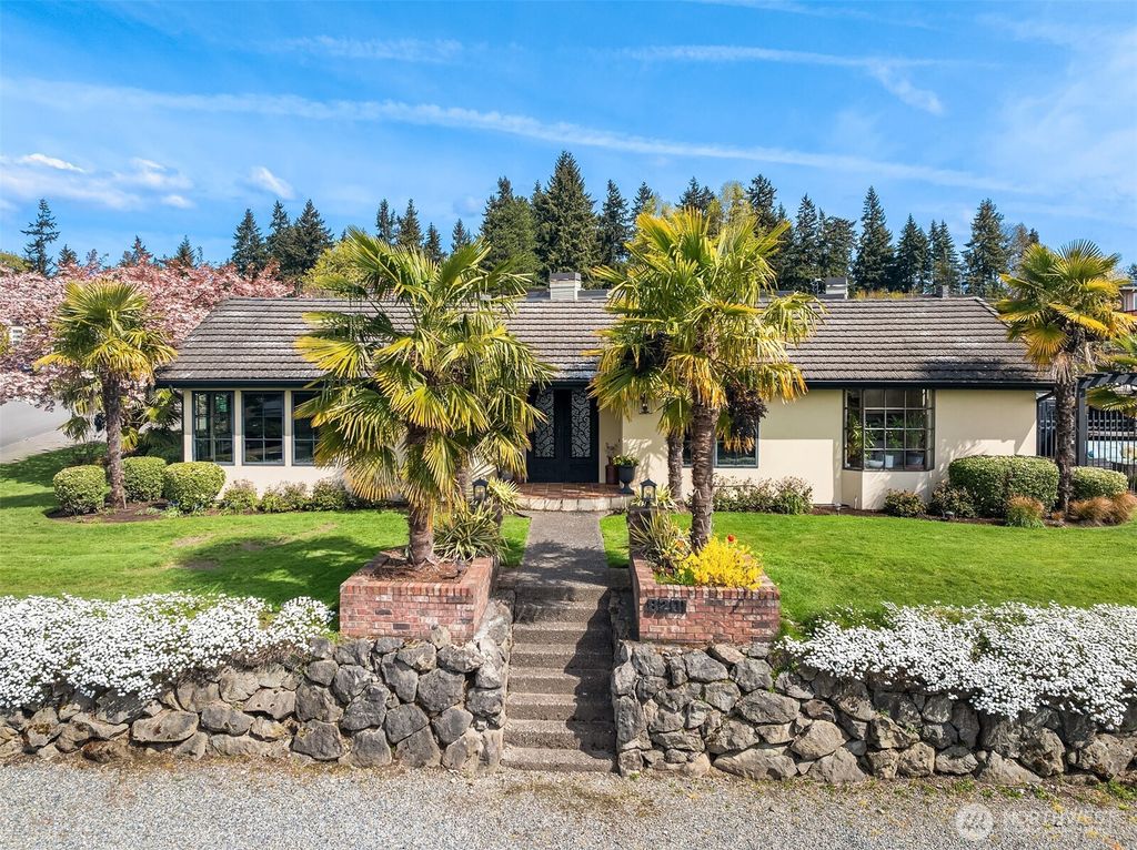 Photo of 8201 SE 67th Street, Mercer Island, WA 98040 (MLS # 2507915)