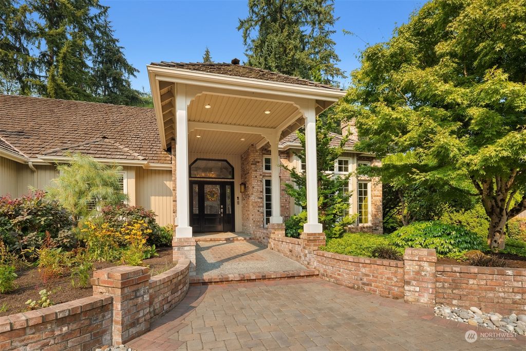 Photo of 15824 NE 135th Street, Redmond, WA 98052 (MLS # 2042611)
