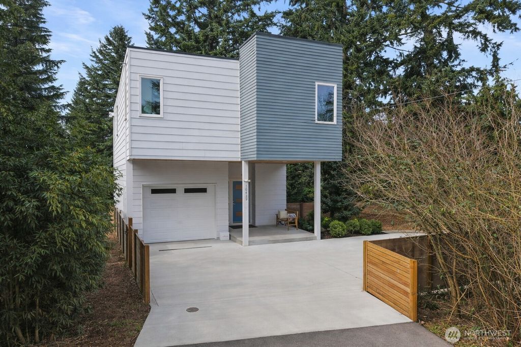 Photo of 10429 7th Avenue SW, Seattle, WA 98146 (MLS # 2497152)