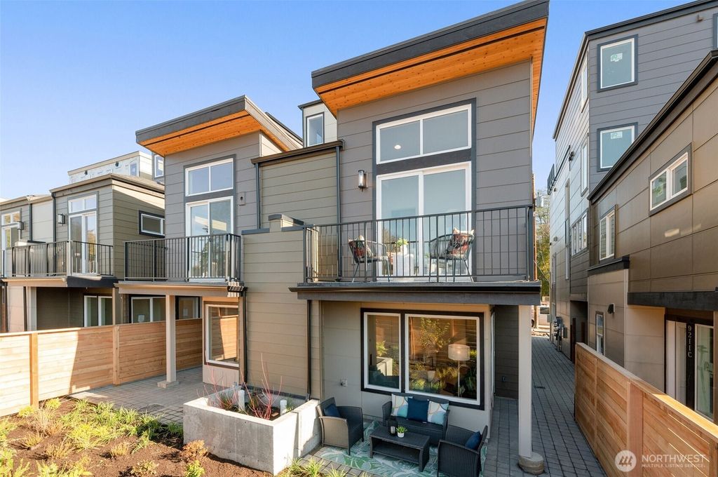 Photo of 9217 B Densmore Avenue N, Seattle, WA 98103 (MLS # 2382038)