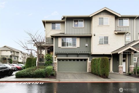 Photo of 320 Chelan Place NE #H1, Renton, WA 98059 (MLS # 2466967)