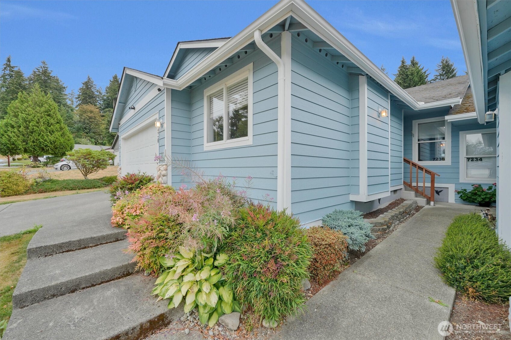 7236 163rd Street E