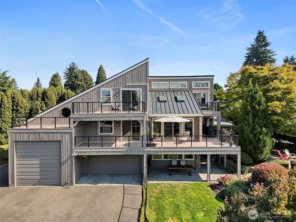 Photo of 10816 SE 292nd Street, Auburn, WA 98092 (MLS # 2437174)