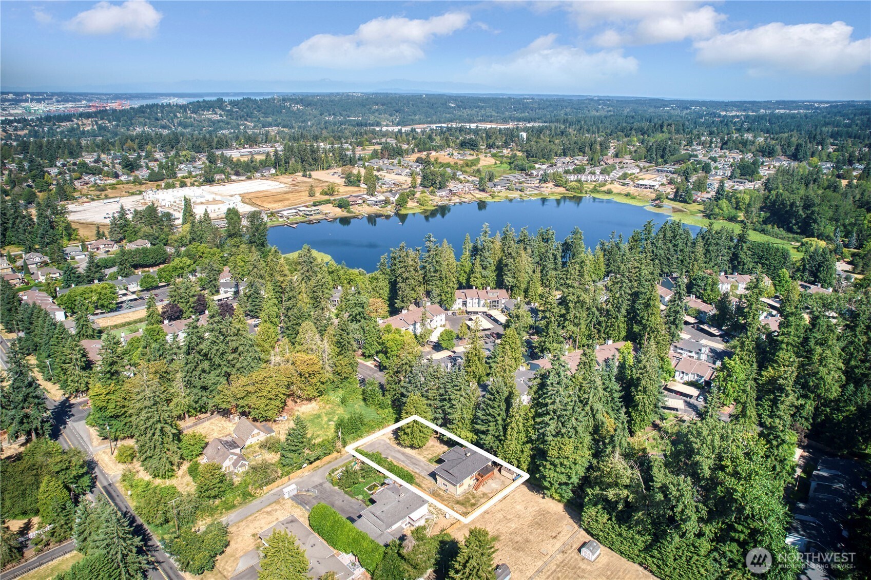 Edgewood, Washington 98371, United States, 4 Bedrooms Bedrooms, ,3 BathroomsBathrooms,Residential,Active,182891