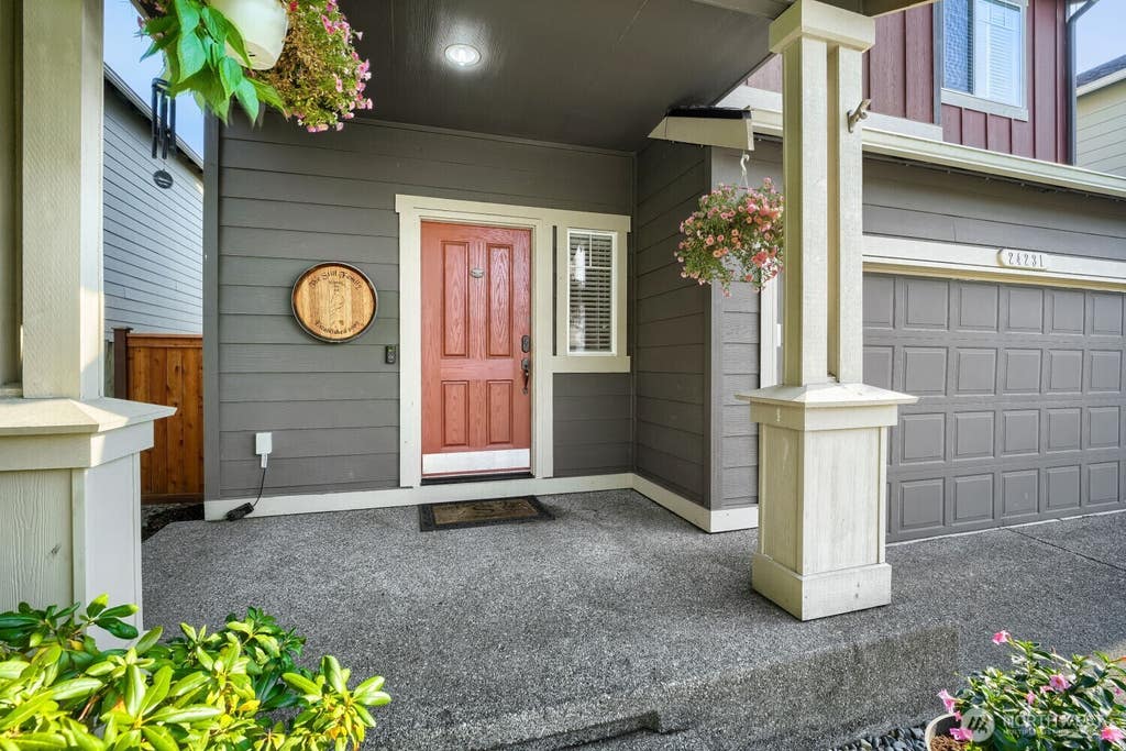 Photo of 24231 SE 263rd Place, Maple Valley, WA 98038 (MLS # 2570013)