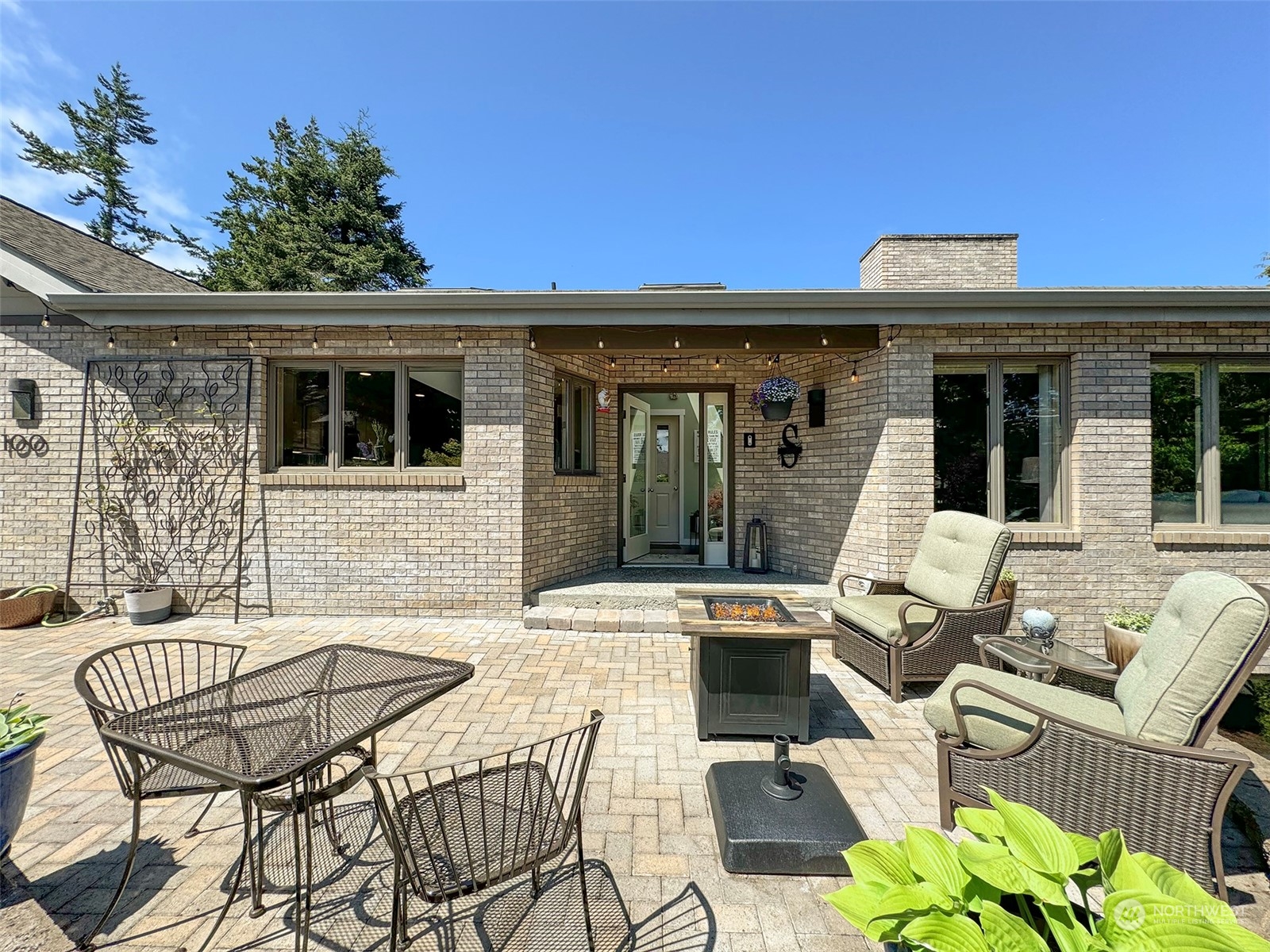 100 Ridgetop Place