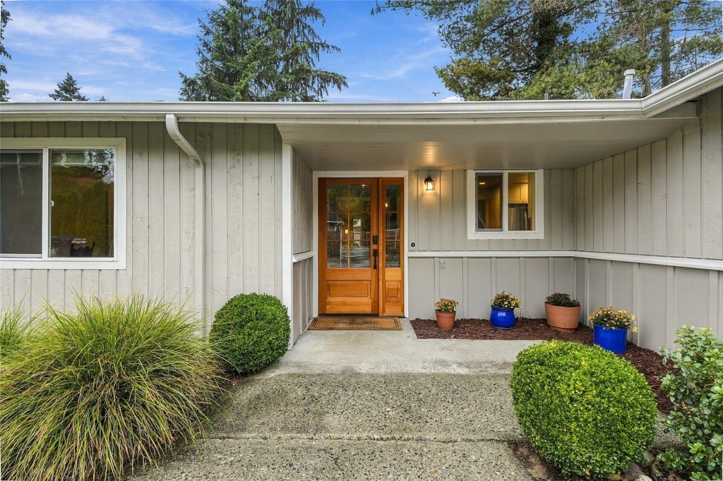 Photo of 4418 110th Place NE, Marysville, WA 98271 (MLS # 2593630)