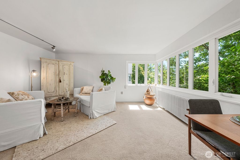 Photo of 1800 Taylor Avenue N #406, Seattle, WA 98109 (MLS # 2477189)