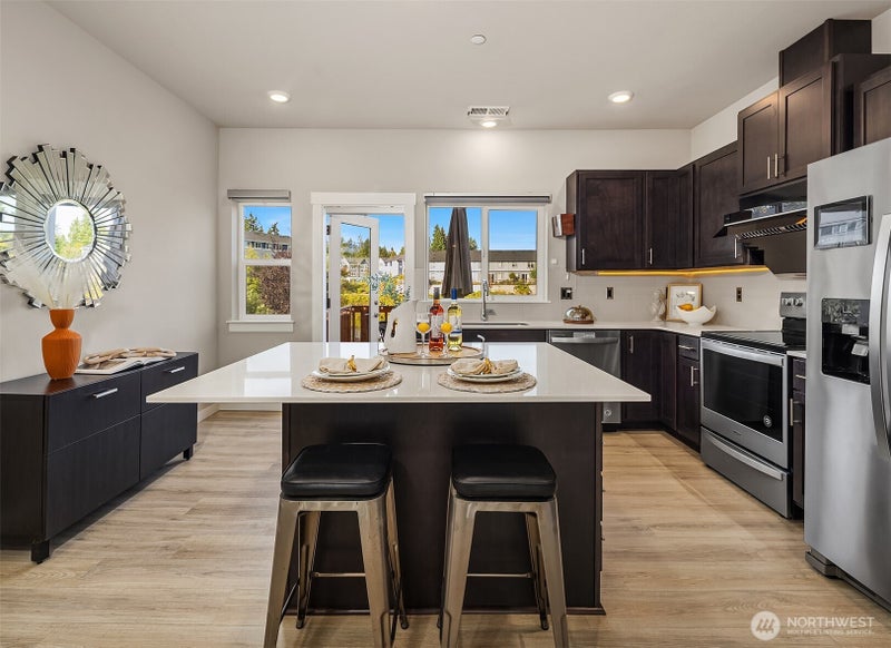 1621 Seattle Hill Road JJ-2