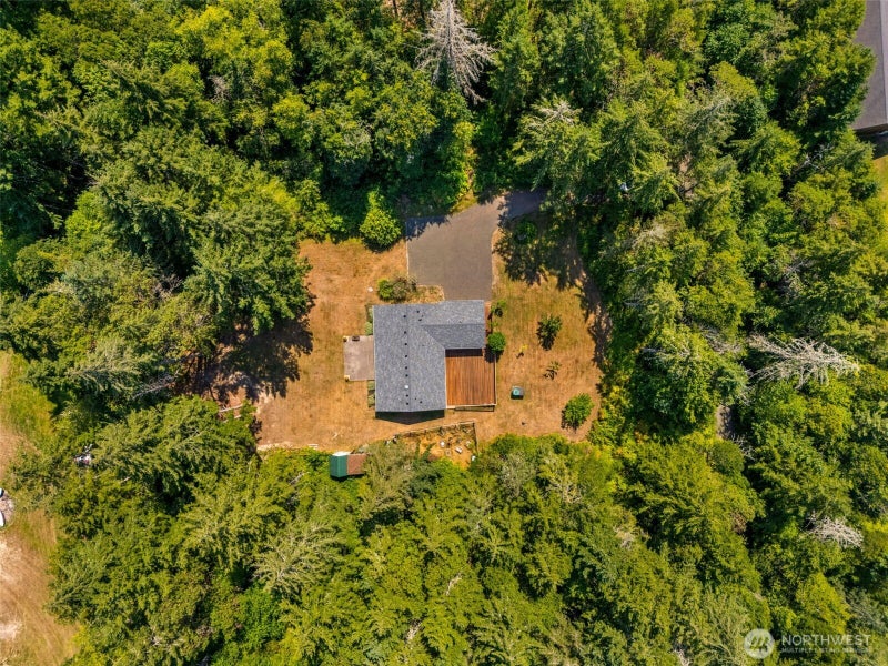 8910 Hunter Point Road NW
