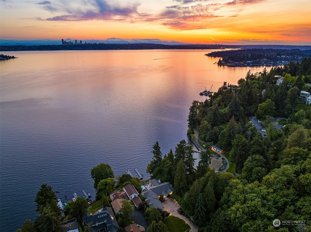 Photo of 1201 96th Avenue SE, Bellevue, WA 98004 (MLS # 2129553)