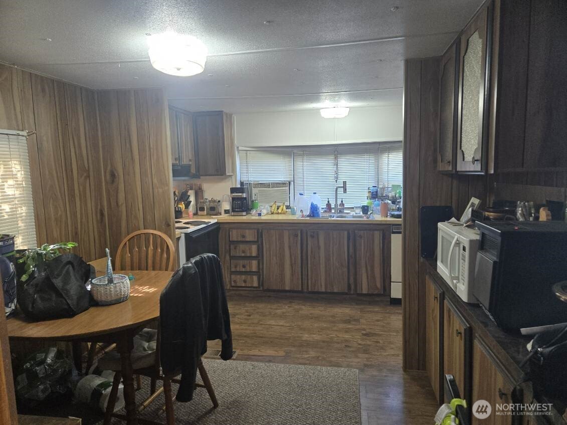 2424 S 260th Street 40