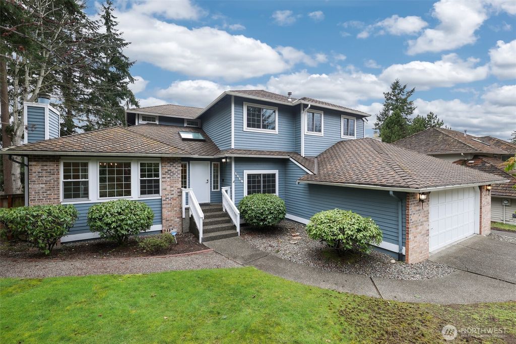 Photo of 1113 SW 325th Place, Federal Way, WA 98023 (MLS # 2478644)
