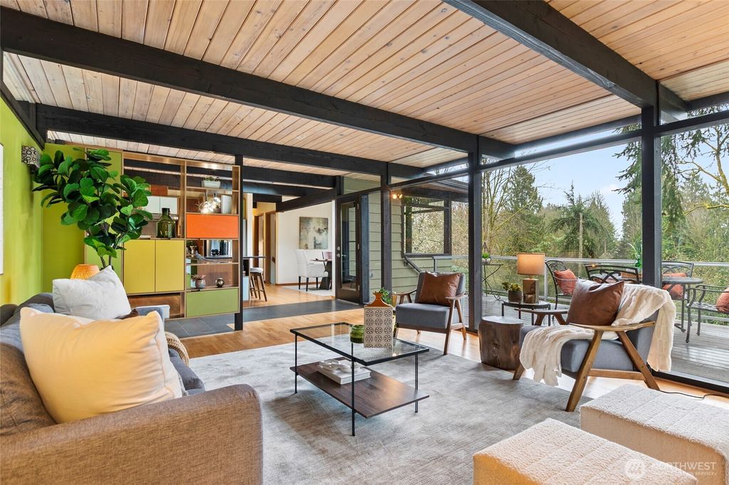 Photo of 18407 51st Place NE, Lake Forest Park, WA 98155 (MLS # 2483441)