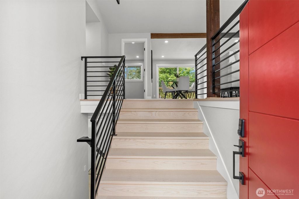 Photo of 7407 25th Avenue NE, Seattle, WA 98115 (MLS # 2496016)