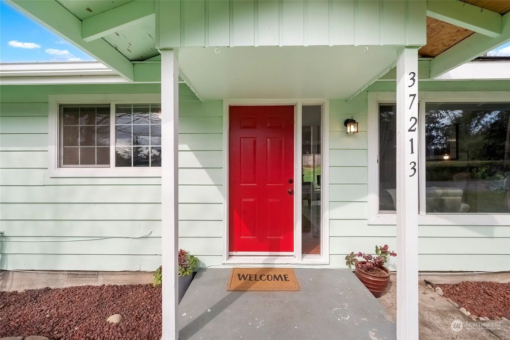 Photo of 37213 42nd Avenue S, Auburn, WA 98001 (MLS # 2055928)