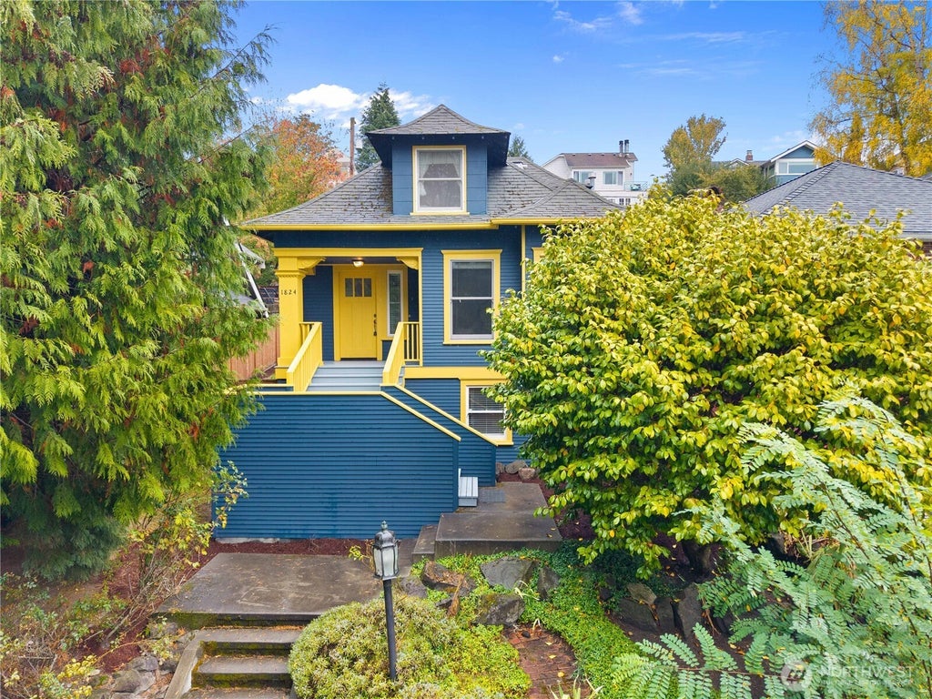 Photo of 1824 8th Avenue W, Seattle, WA 98119 (MLS # 2592318)