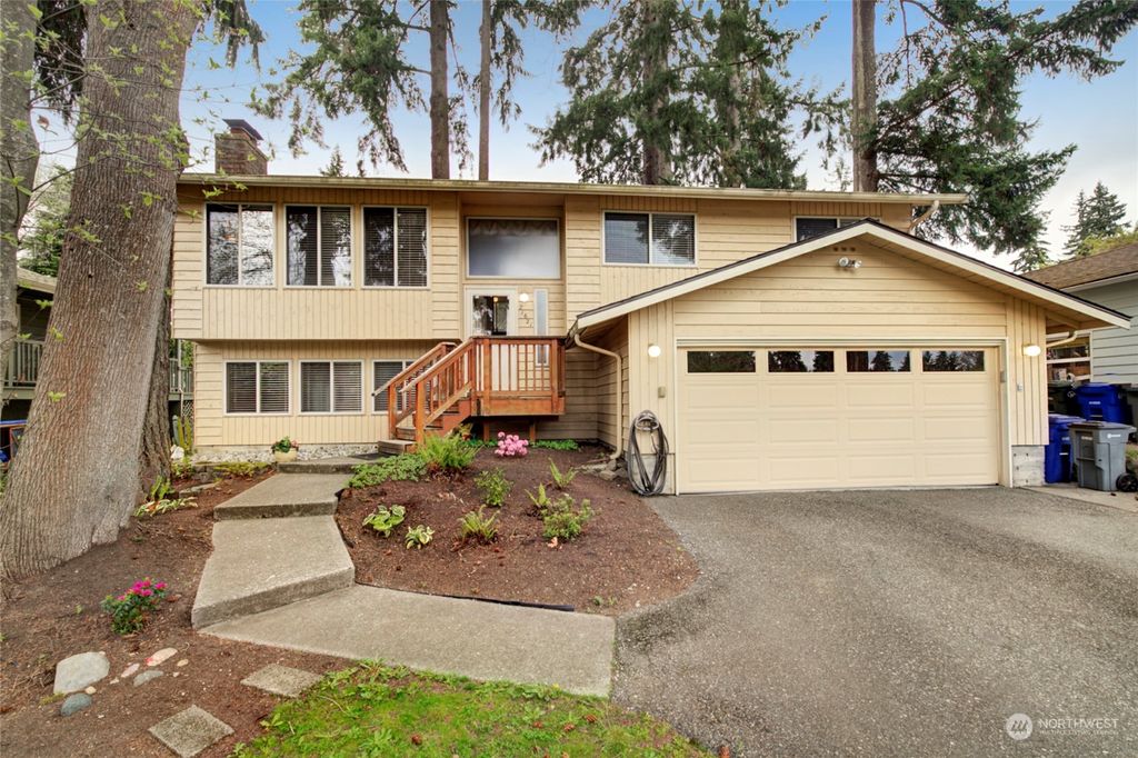 Photo of 21621 7th Place W, Bothell, WA 98021 (MLS # 2077523)